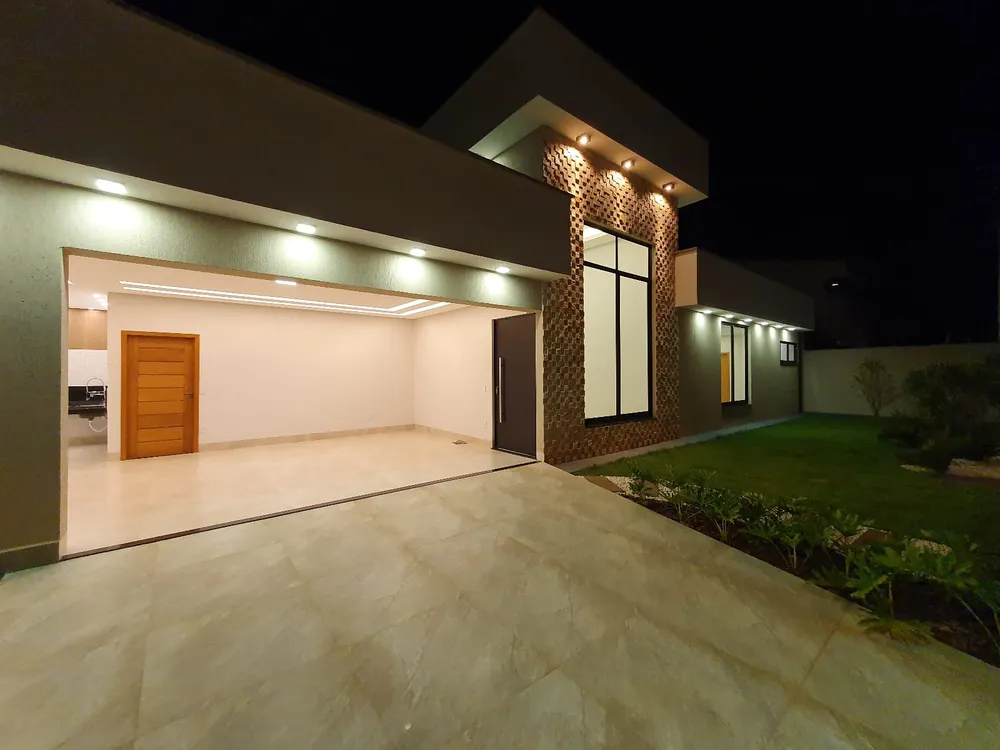 Casa, 4 quartos, 226 m² - Foto 2