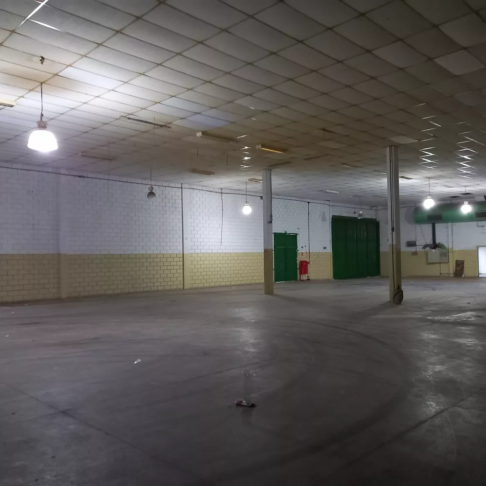 Indústria, 1500 m² - Foto 1