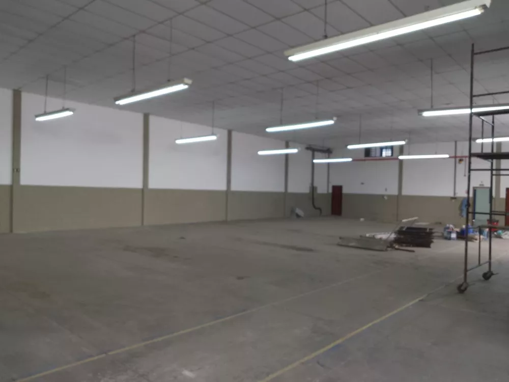 Indústria, 690 m² - Foto 2