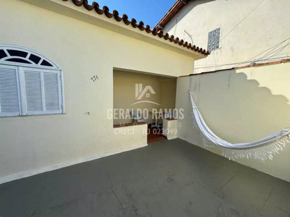 Casa, 5 quartos, 136 m² - Foto 1