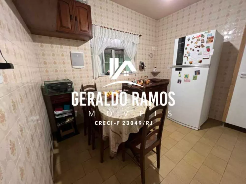 Casa, 8 quartos, 220 m² - Foto 2