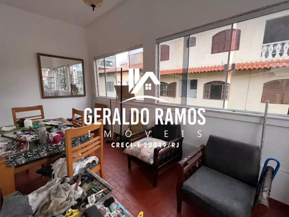 Casa, 8 quartos, 220 m² - Foto 1