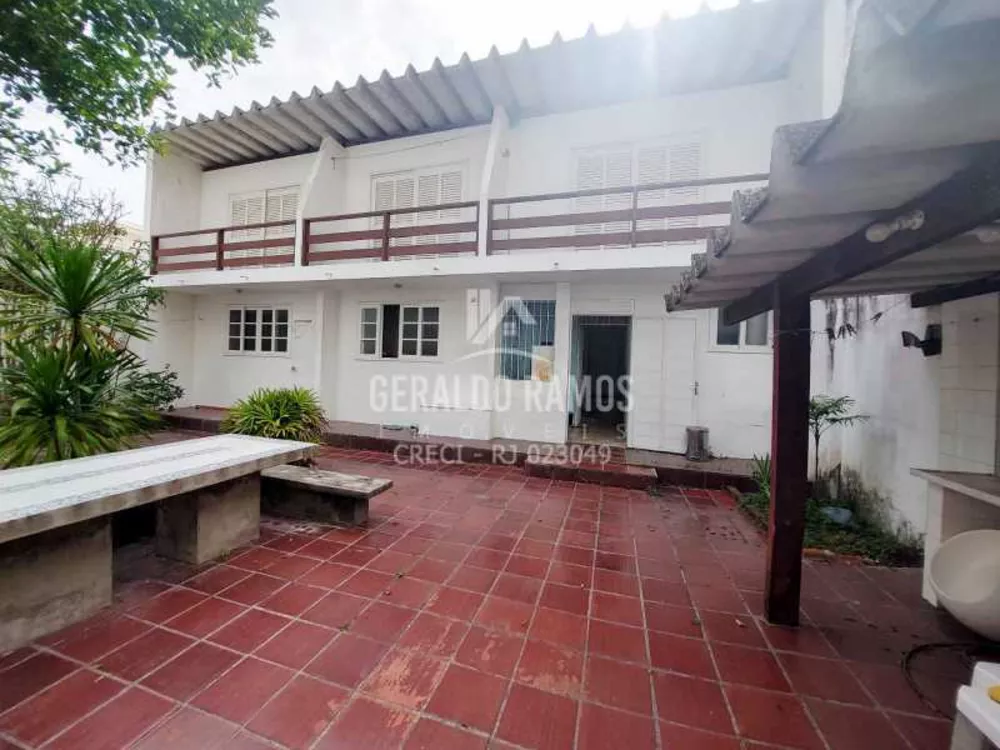 Casa, 5 quartos, 150 m² - Foto 1
