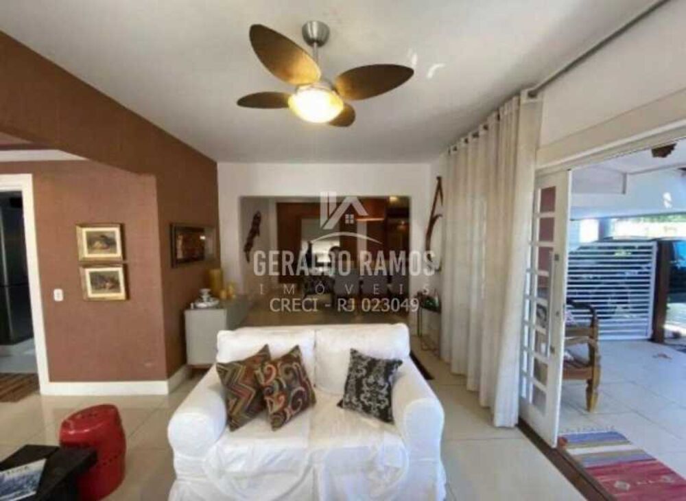 Casa de Condomínio à venda com 4 quartos, 400m² - Foto 4