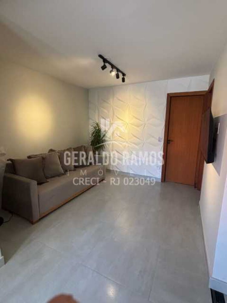 Casa à venda com 3 quartos, 82m² - Foto 1