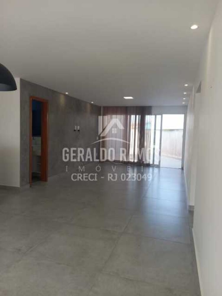 Casa à venda com 4 quartos, 266m² - Foto 3