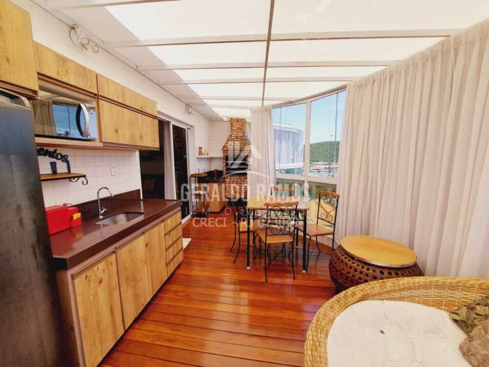 Cobertura, 3 quartos, 227 m² - Foto 4