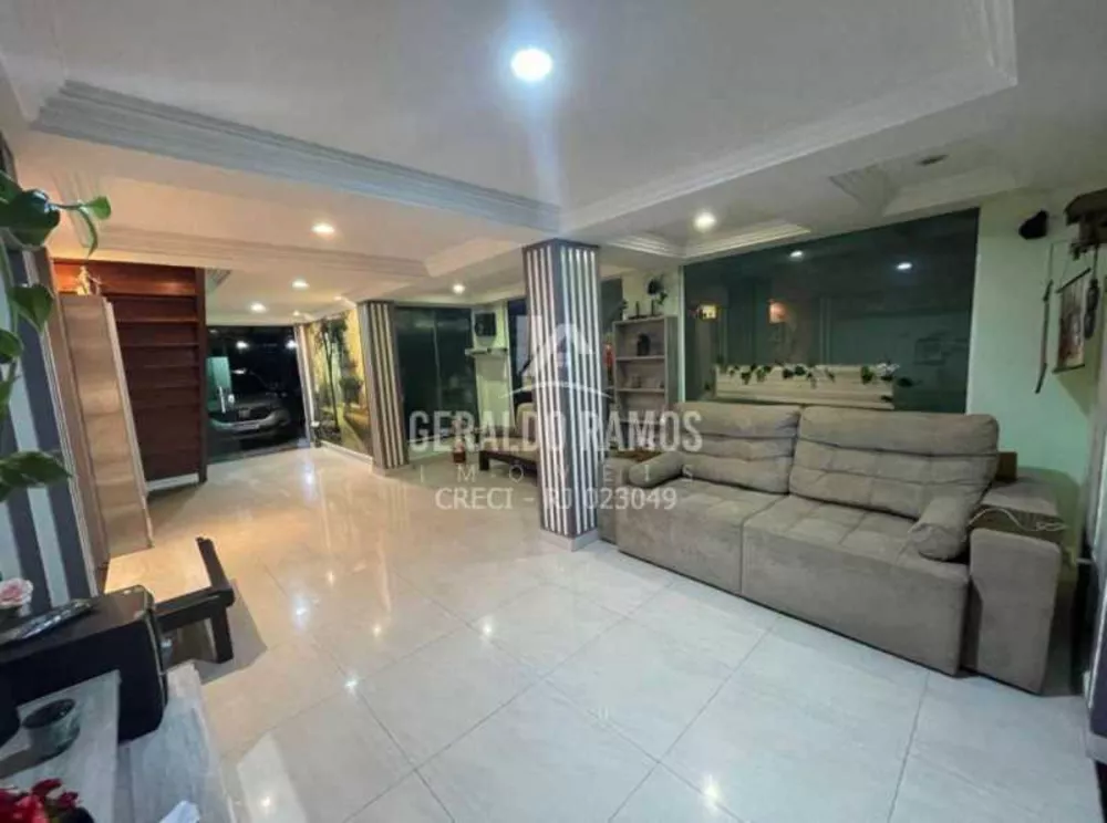 Casa, 5 quartos, 299 m² - Foto 1