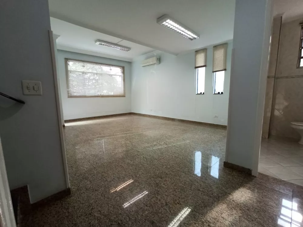 Prédio Inteiro para alugar com 4 quartos, 220m² - Foto 8