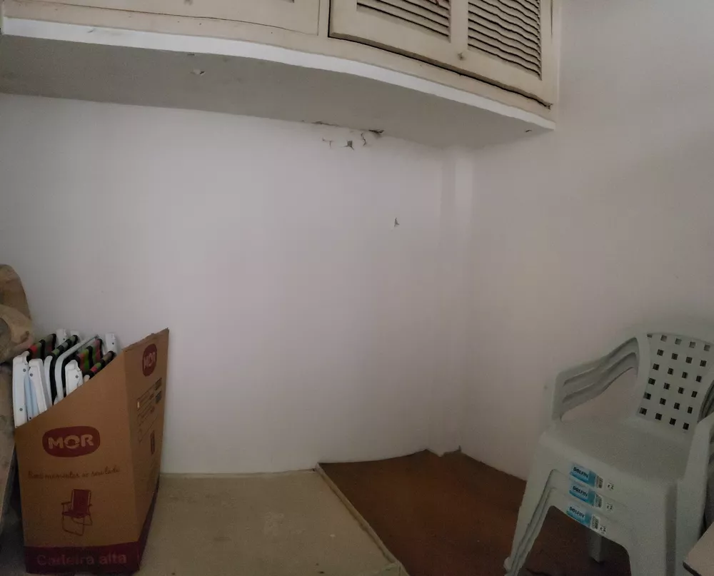 Apartamento à venda com 4 quartos, 180m² - Foto 3