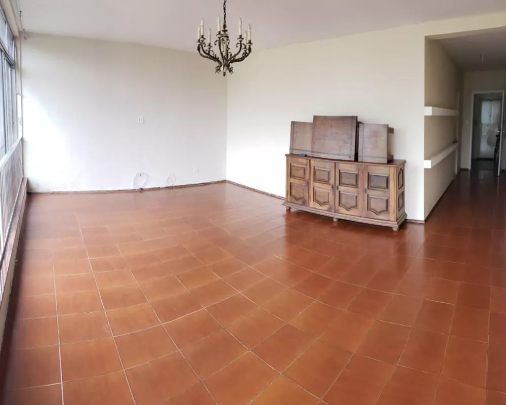 Apartamento à venda com 3 quartos, 168m² - Foto 2