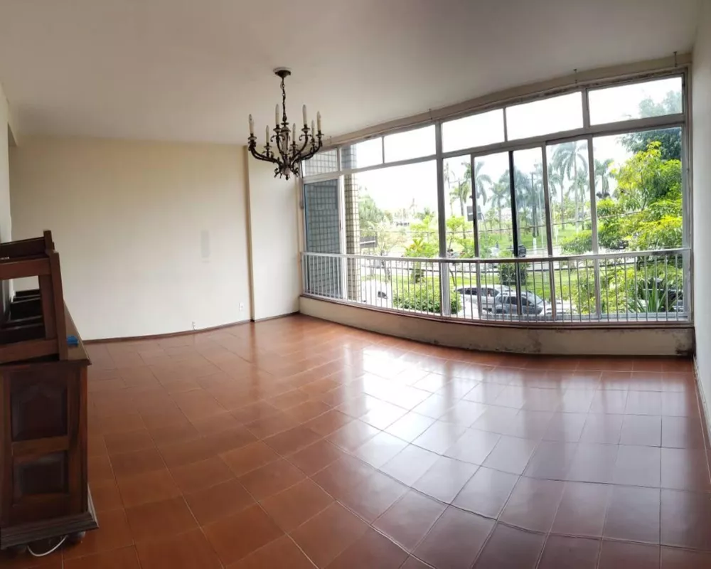 Apartamento à venda com 3 quartos, 168m² - Foto 1