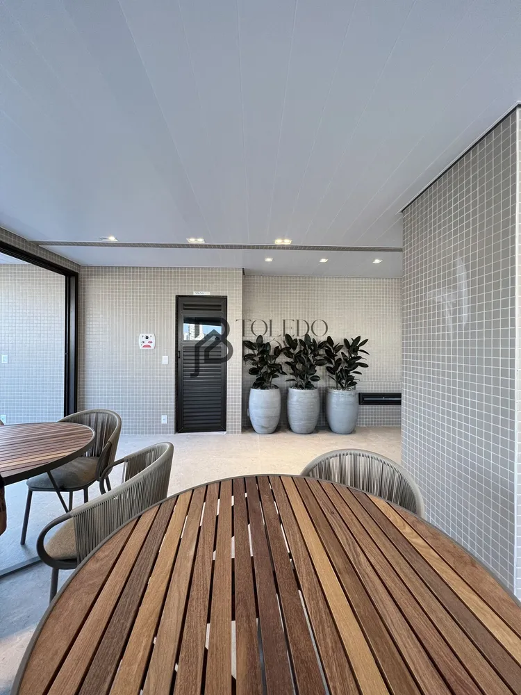 Apartamento, 3 quartos, 132 m² - Foto 2
