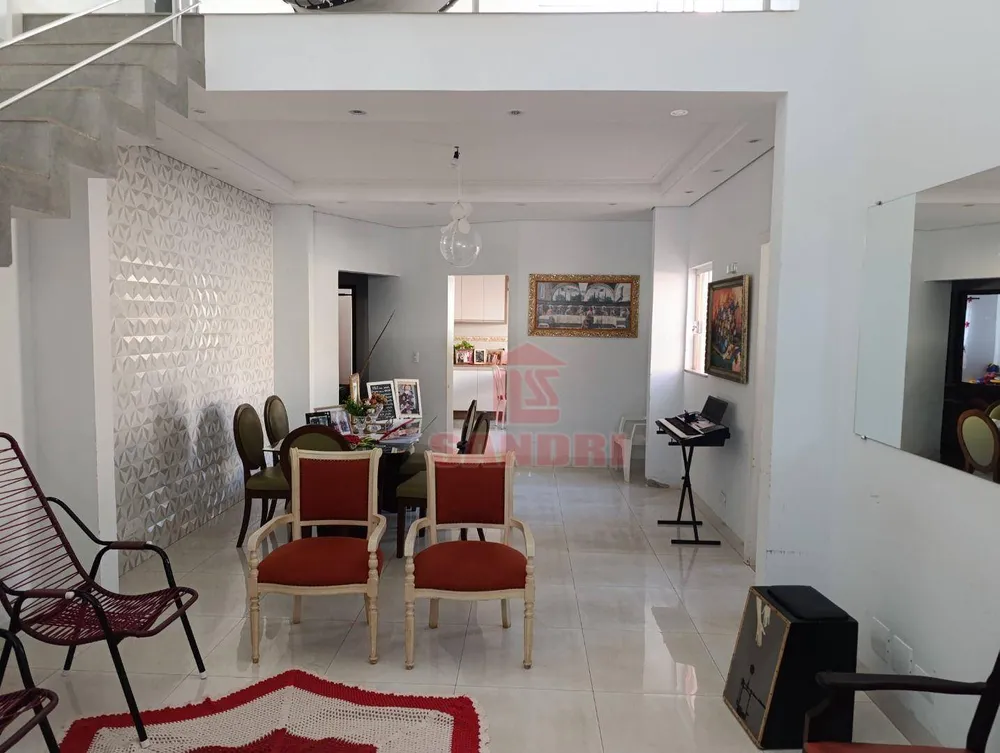 Casa, 3 quartos, 194 m² - Foto 12