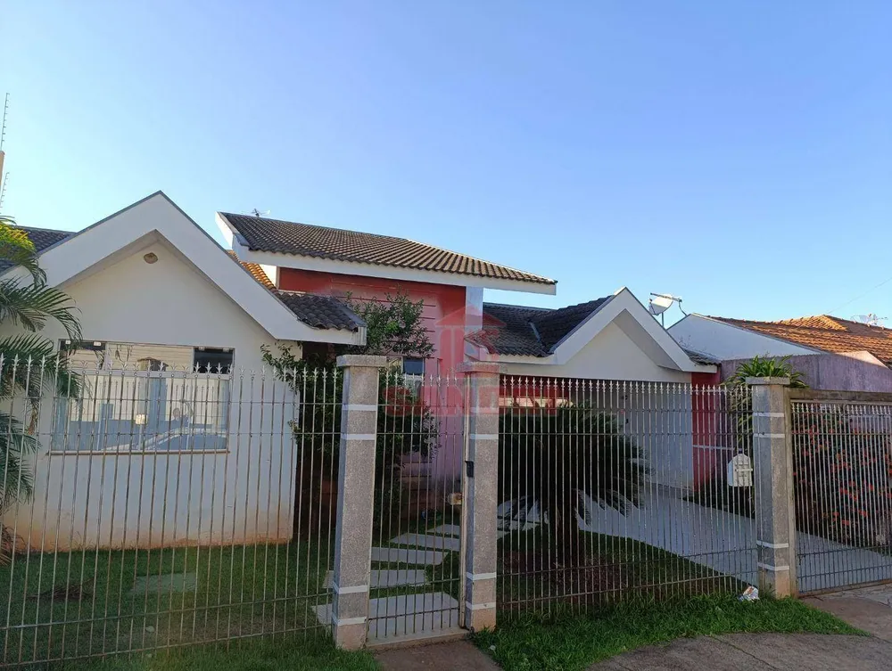 Casa, 3 quartos, 194 m² - Foto 2