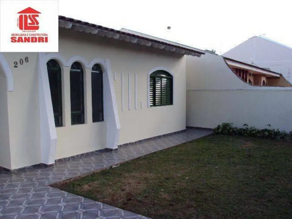 Casa, 3 quartos, 242 m² - Foto 2