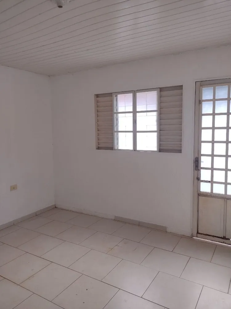Casa, 2 quartos, 70 m² - Foto 2