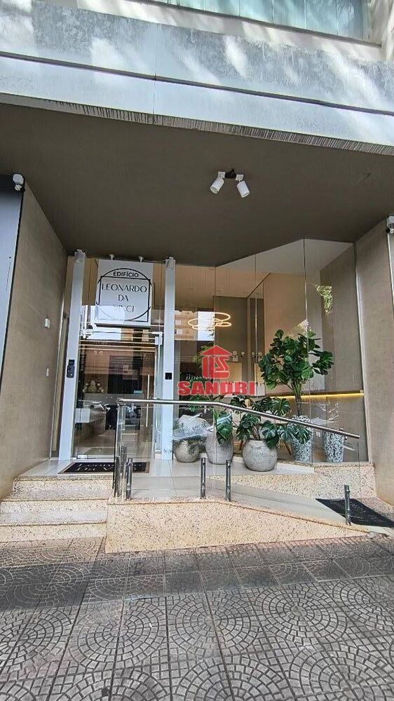 Apartamento para alugar com 3 quartos, 133M2 - Foto 1