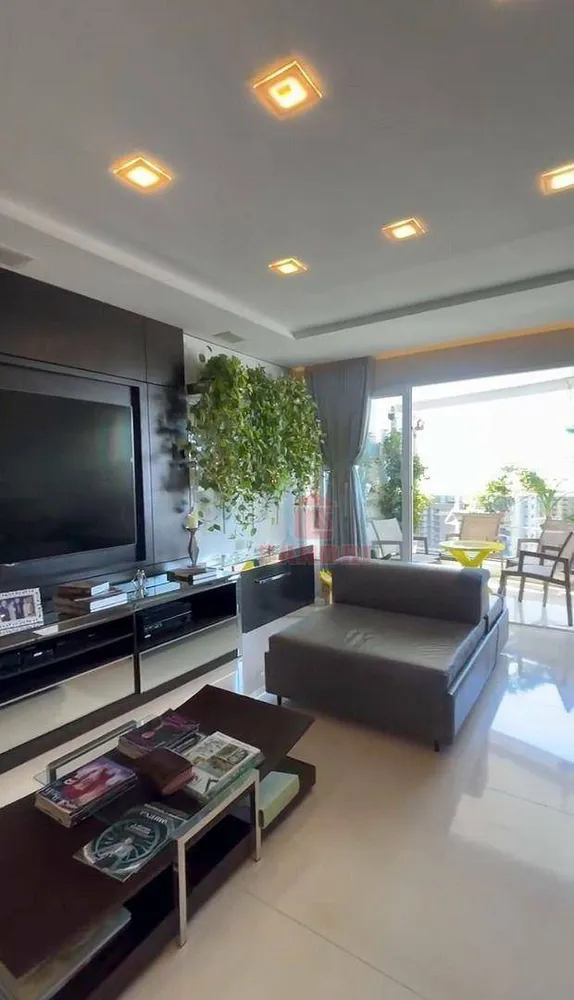 Apartamento, 3 quartos, 212 m² - Foto 3