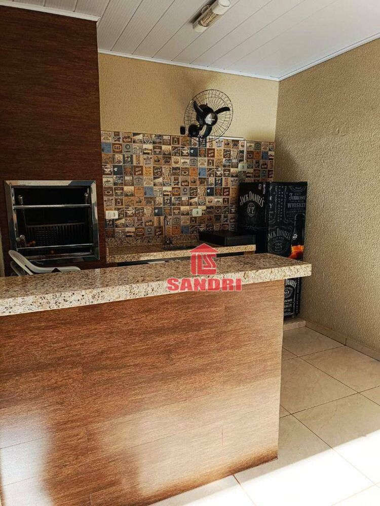 Casa à venda com 2 quartos, 89m² - Foto 4