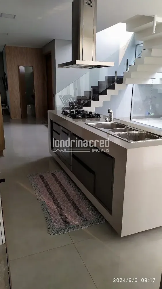 Casa, 3 quartos, 253 m² - Foto 1