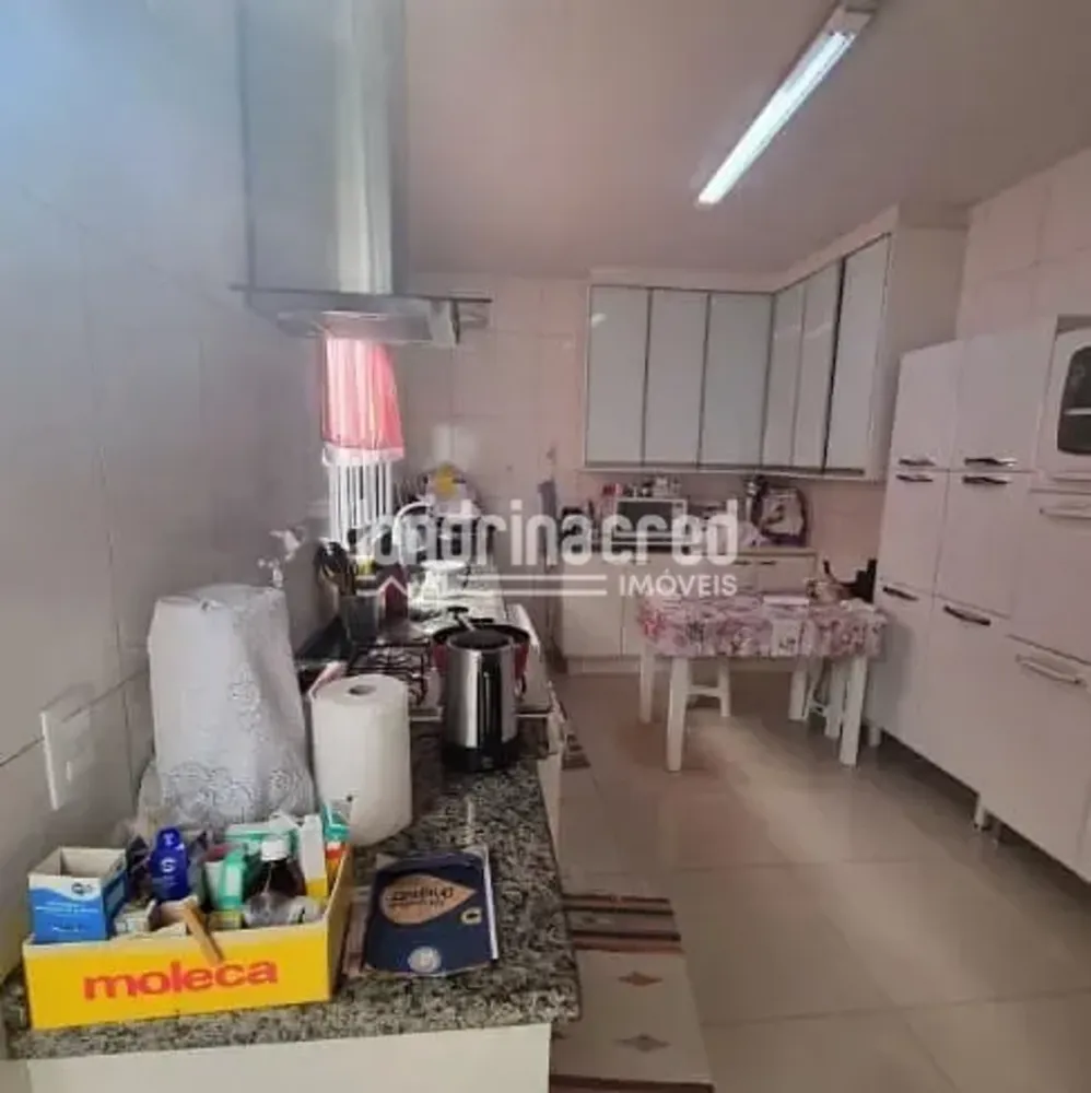 Casa, 5 quartos, 197 m² - Foto 9