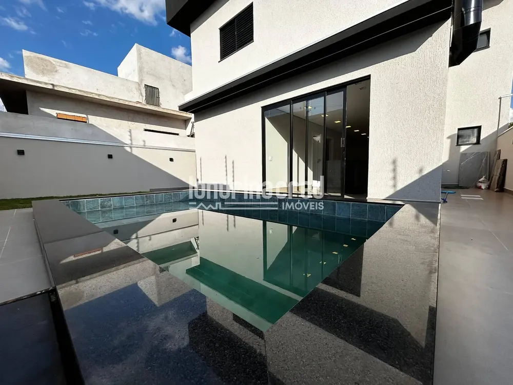 Casa, 4 quartos, 250 m² - Foto 1