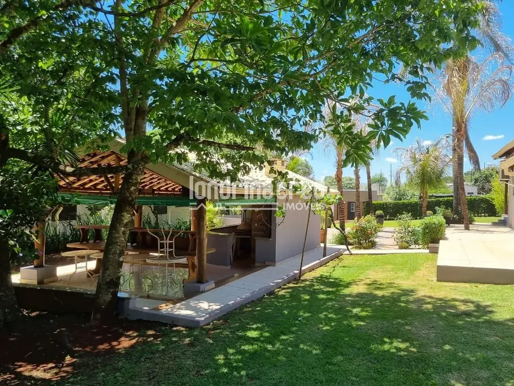 Chácara, 3 quartos, 3040 m² - Foto 1