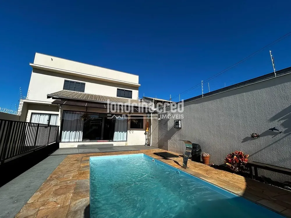 Sobrado, 4 quartos, 153 m² - Foto 1