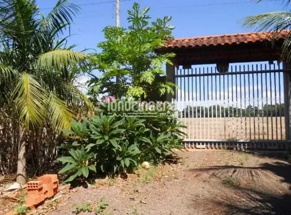 Chácara, 2 quartos, 1080 m² - Foto 1