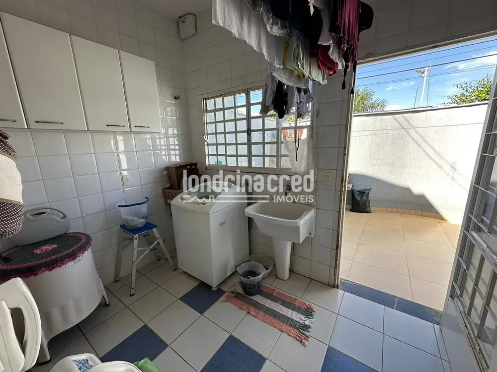 Casa, 3 quartos, 202 m² - Foto 3