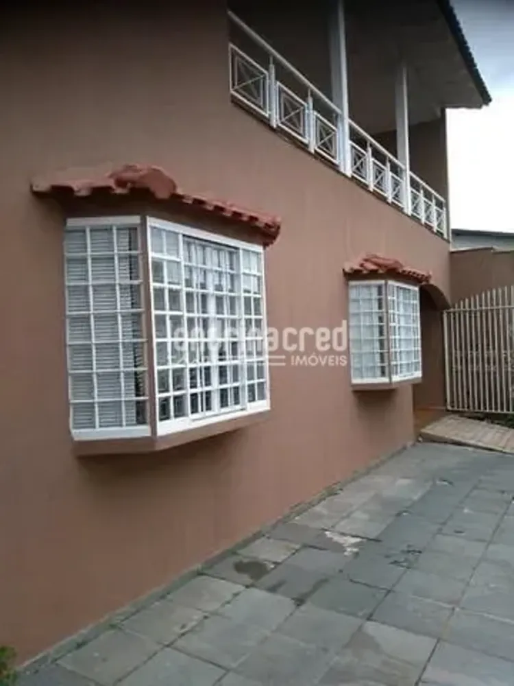 Casa, 4 quartos, 430 m² - Foto 1