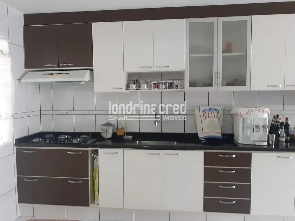 Casa, 3 quartos, 215 m² - Foto 2
