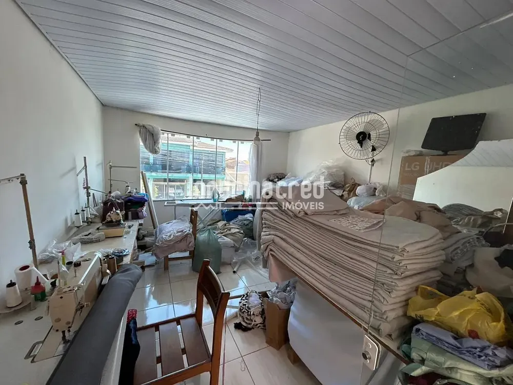 Casa, 4 quartos, 190 m² - Foto 3