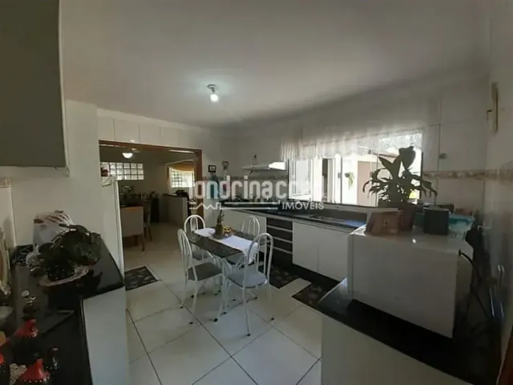 Casa, 5 quartos, 10 m² - Foto 3