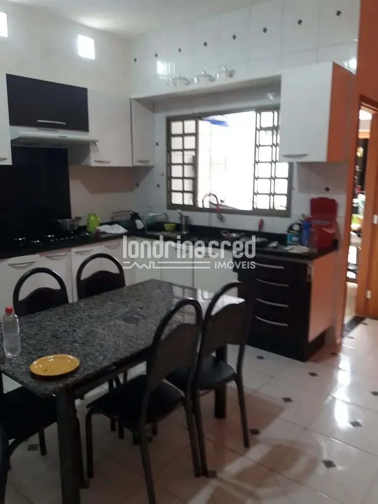 Casa, 4 quartos, 190 m² - Foto 4