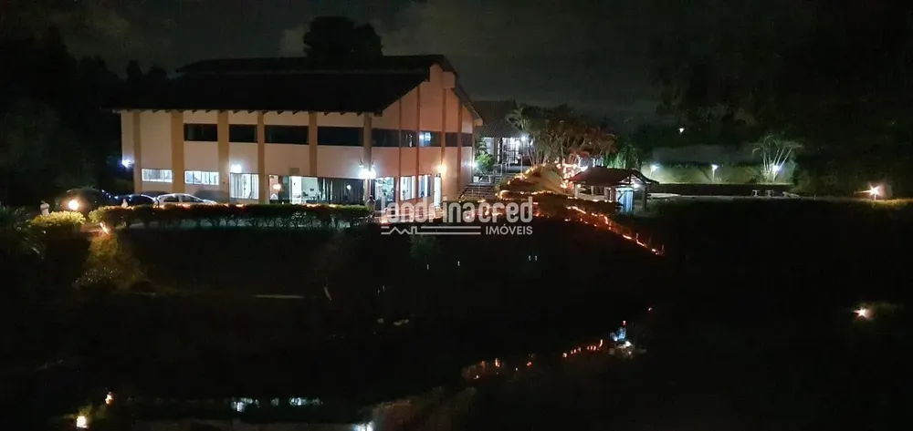 Loja-Salão, 7800 m² - Foto 1