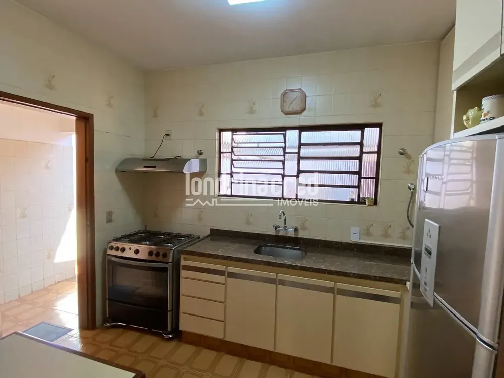 Casa, 3 quartos, 140 m² - Foto 3