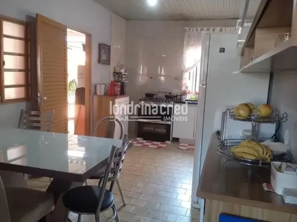 Casa, 2 quartos, 250 m² - Foto 2