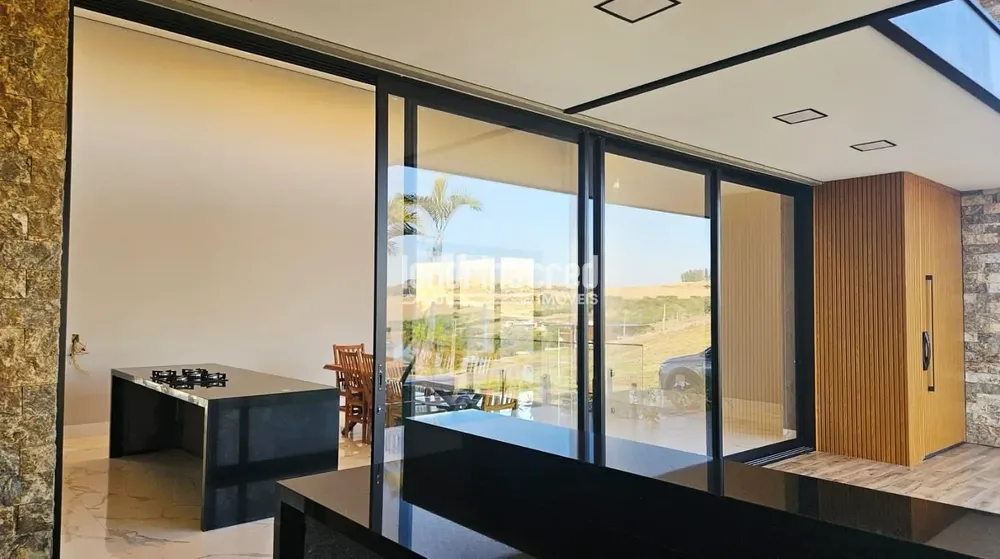 Casa, 3 quartos, 307 m² - Foto 1