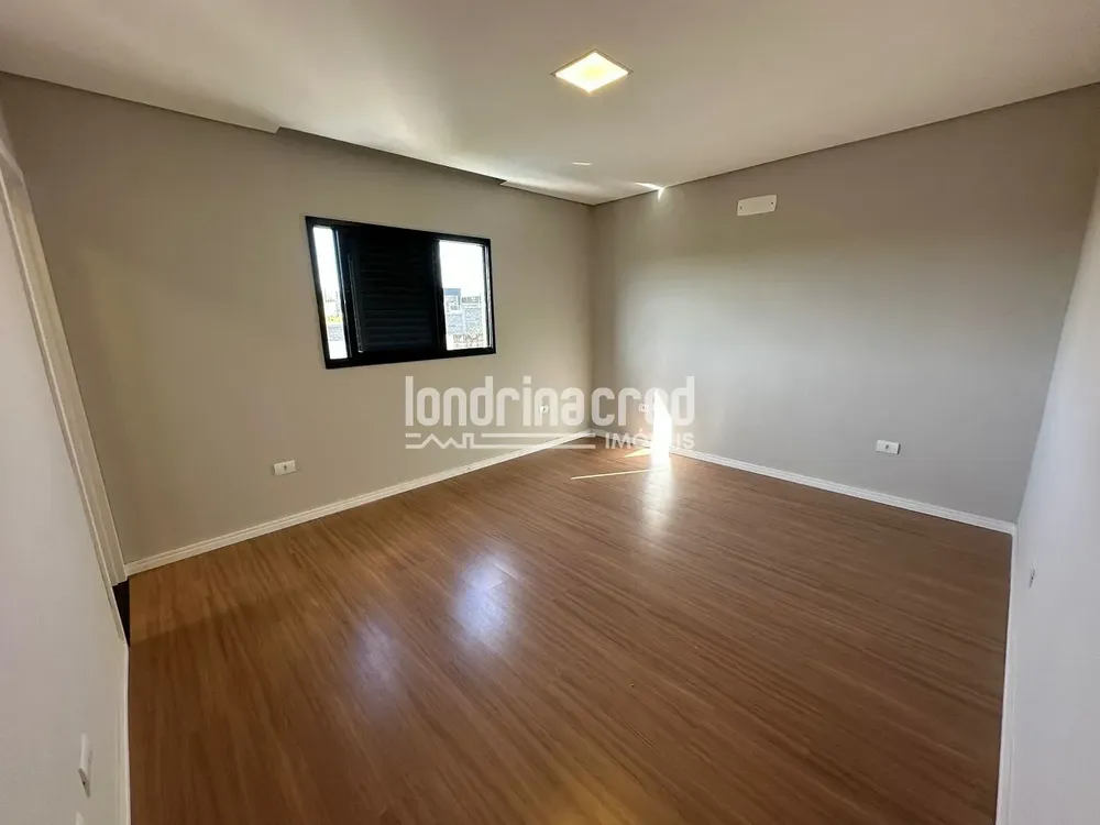 Casa, 4 quartos, 250 m² - Foto 1