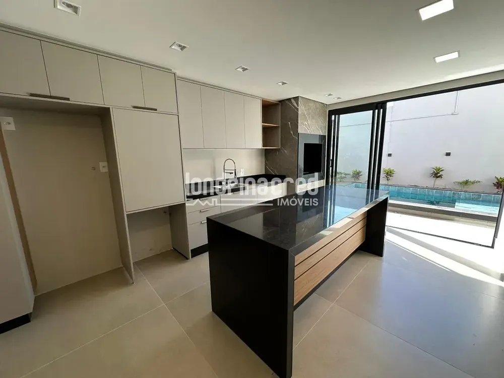 Casa, 4 quartos, 250 m² - Foto 7