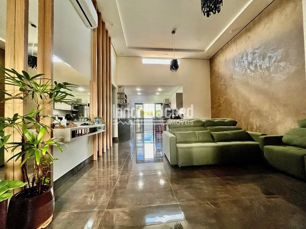 Casa, 3 quartos, 249 m² - Foto 2