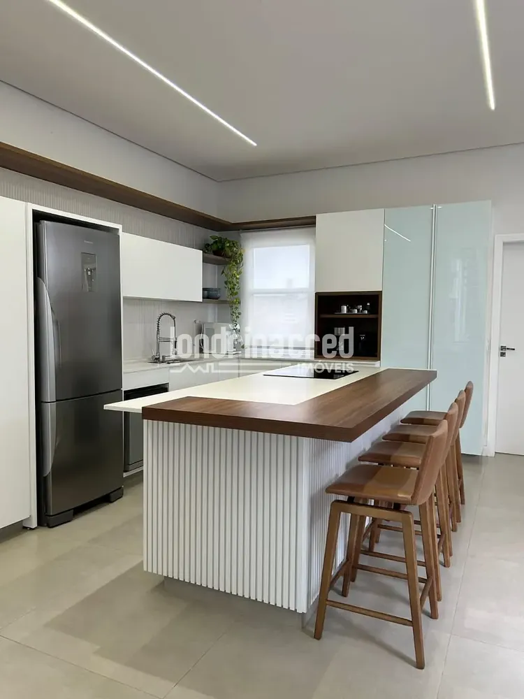 Casa, 4 quartos, 244 m² - Foto 4