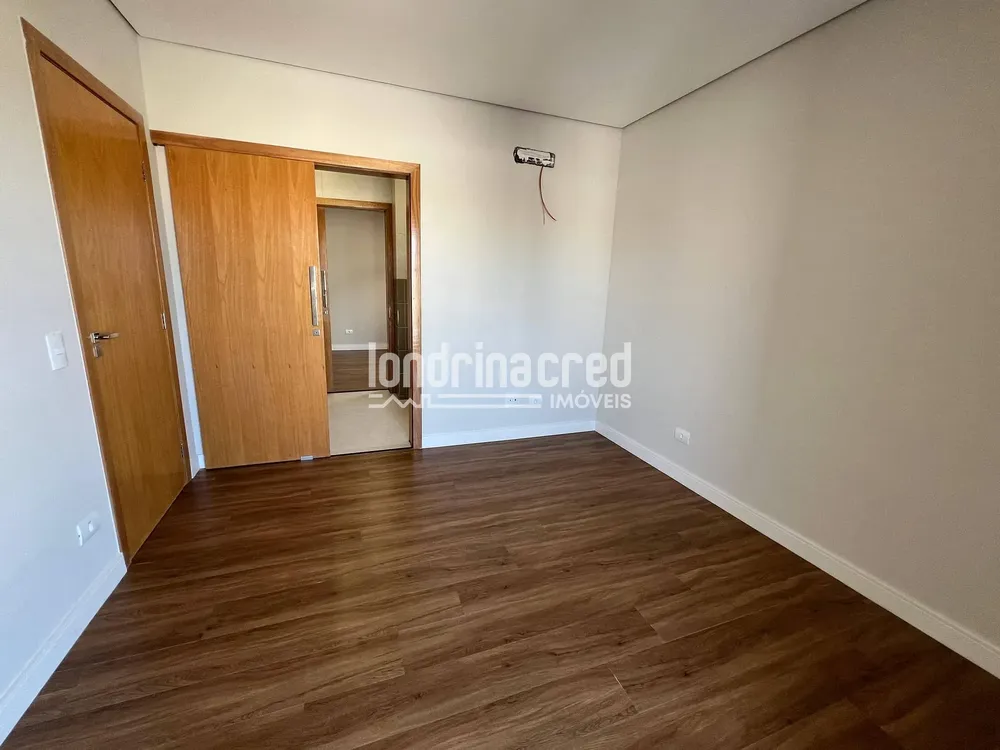 Casa, 4 quartos, 235 m² - Foto 1
