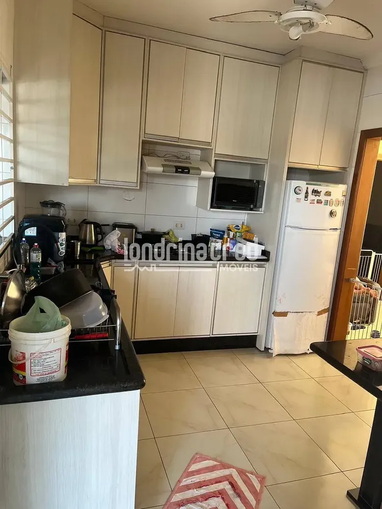 Casa, 3 quartos, 214 m² - Foto 4