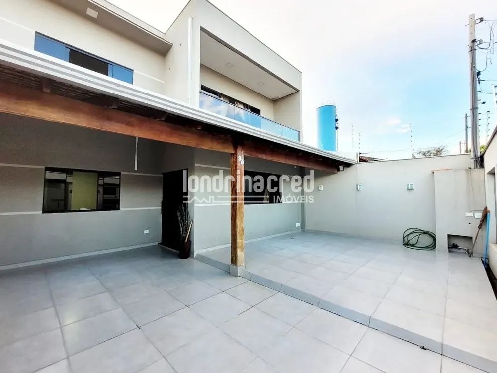Casa, 3 quartos, 270 m² - Foto 1