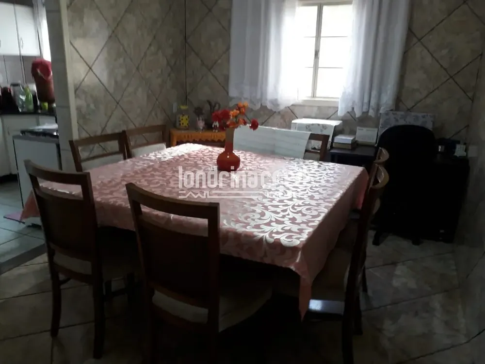 Casa, 3 quartos, 180 m² - Foto 3