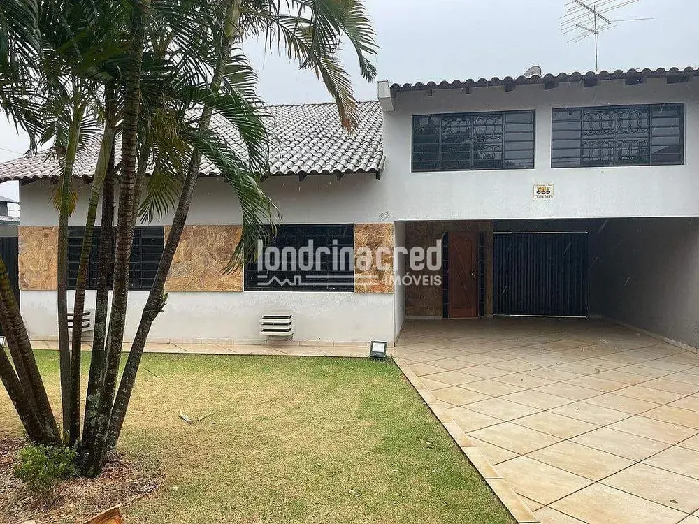 Casa, 5 quartos, 220 m² - Foto 1