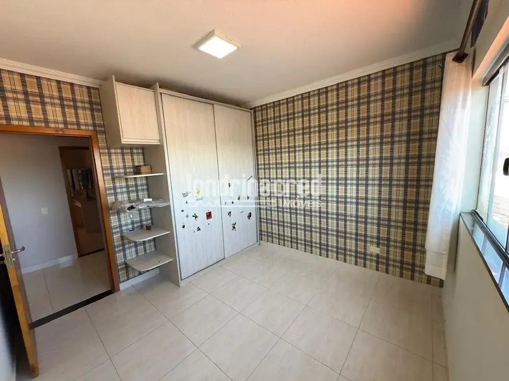 Casa, 3 quartos, 252 m² - Foto 11